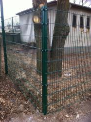 Eckpfosten mit Abdeckleiste für 1830 mm Zaunhöhe 